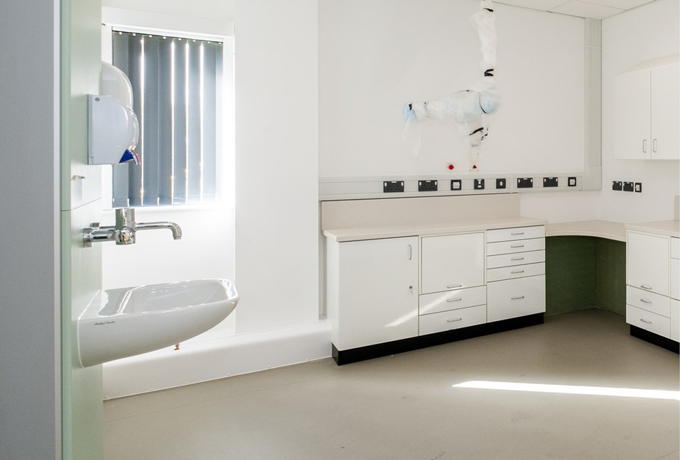 Venesta Washrooms Ips Vepps Healthcare Hospital Cardigan Integrated Care Centre6