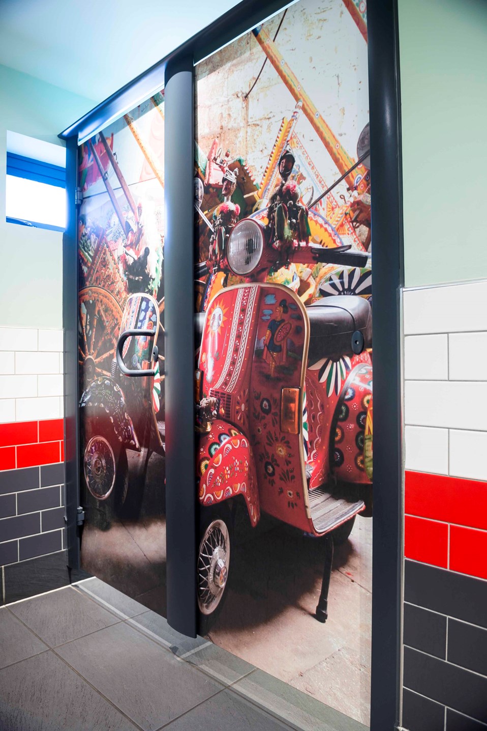 venesta-washrooms-toilet-cubicles-equinox-bella-italia-dudley