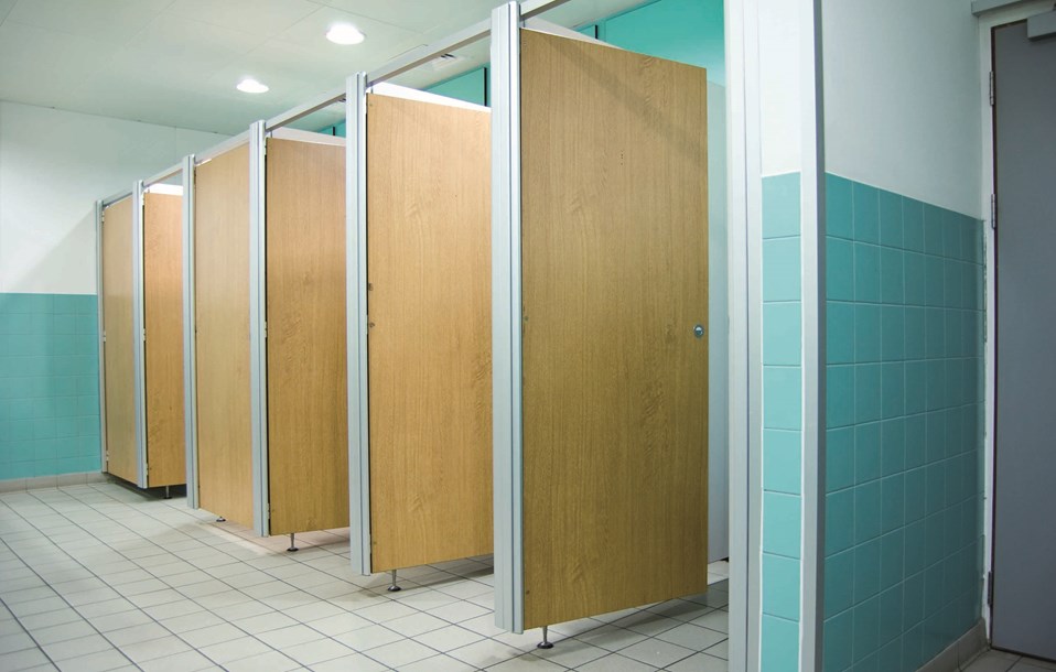 venesta-washrooms-toilet-cubicles-system-m-vepps-pre-plumbed-ips-panelling-wc-sainsburys-murrayfield1
