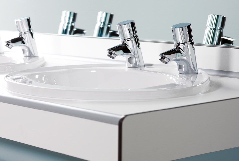 Venesta Washrooms Sgl Vanity Unit2