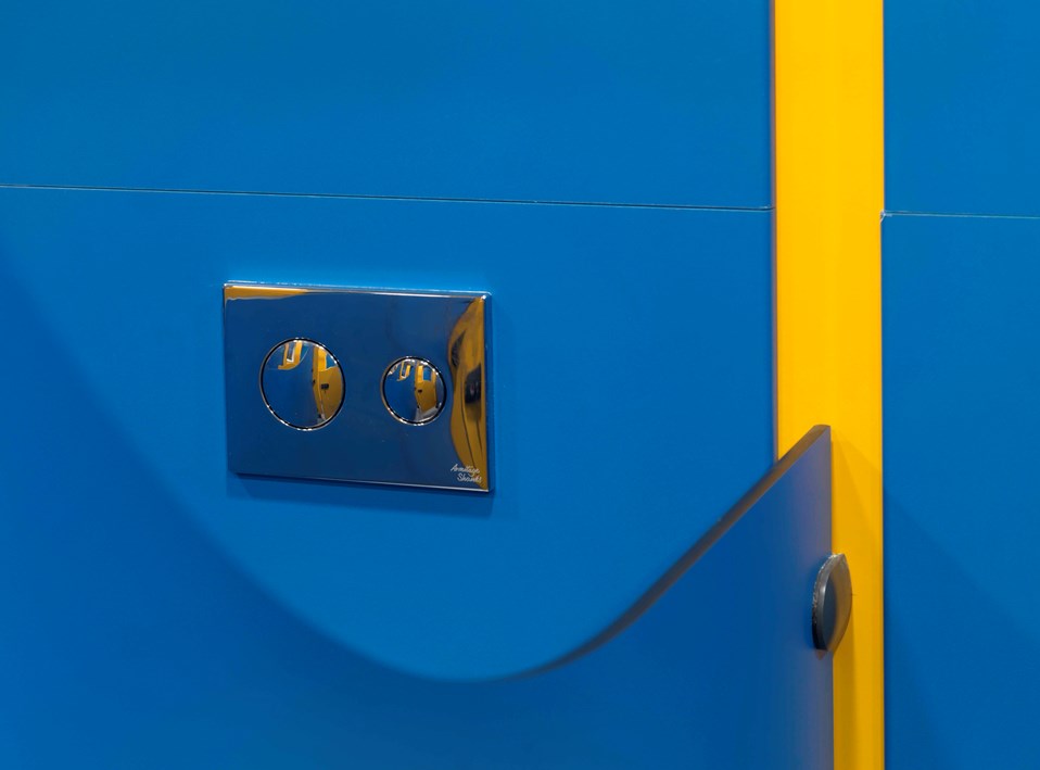 venesta-washrooms-toilet-cubicles-genesis-vepps-ips-preplumbed-panel-panelling-belleville-primary-school1
