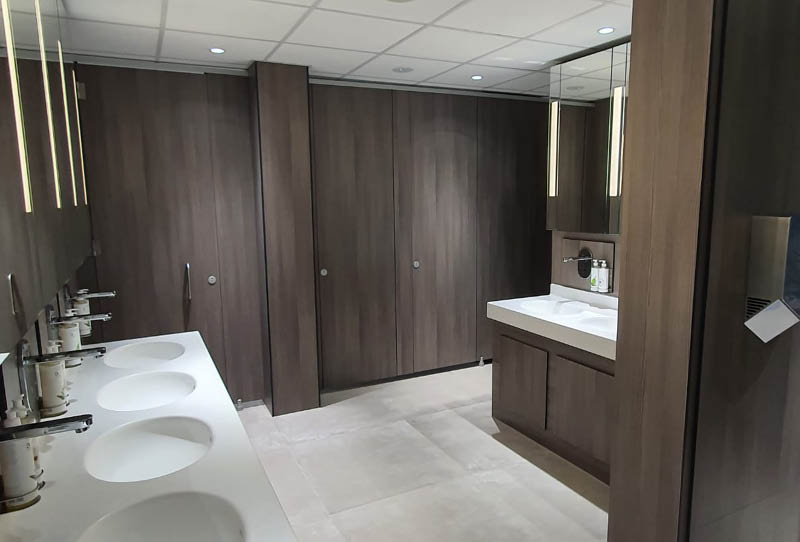Venesta Washrooms Toilet Cubicles Ips Heyford Hotel1