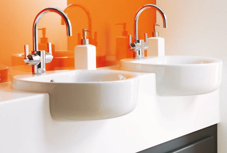 venesta-washrooms-solid-surface-vanity-unit4