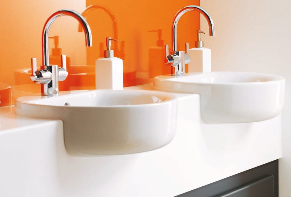 venesta-washrooms-solid-surface-vanity-unit4