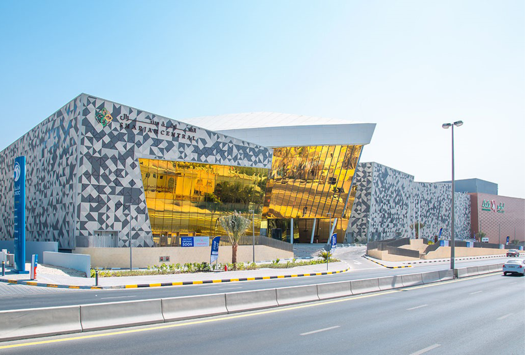Venesta Washrooms Case Study Sharjah Central Mall Premium Toilet Cubicles Infinite7