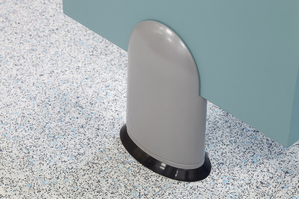 venesta-washrooms-toilet-cubicles-award-wc-pedestal-royal-grammar-school