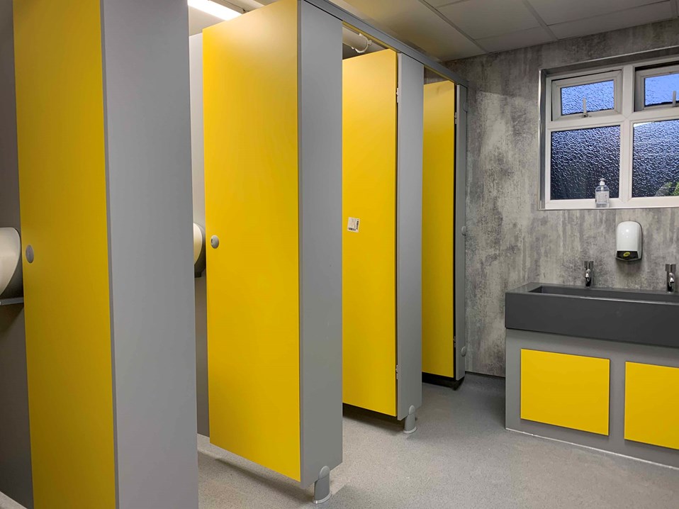 venesta-washrooms-toilet-cubicles-award-solid-surface-washtrough-marian-vian-primary-school