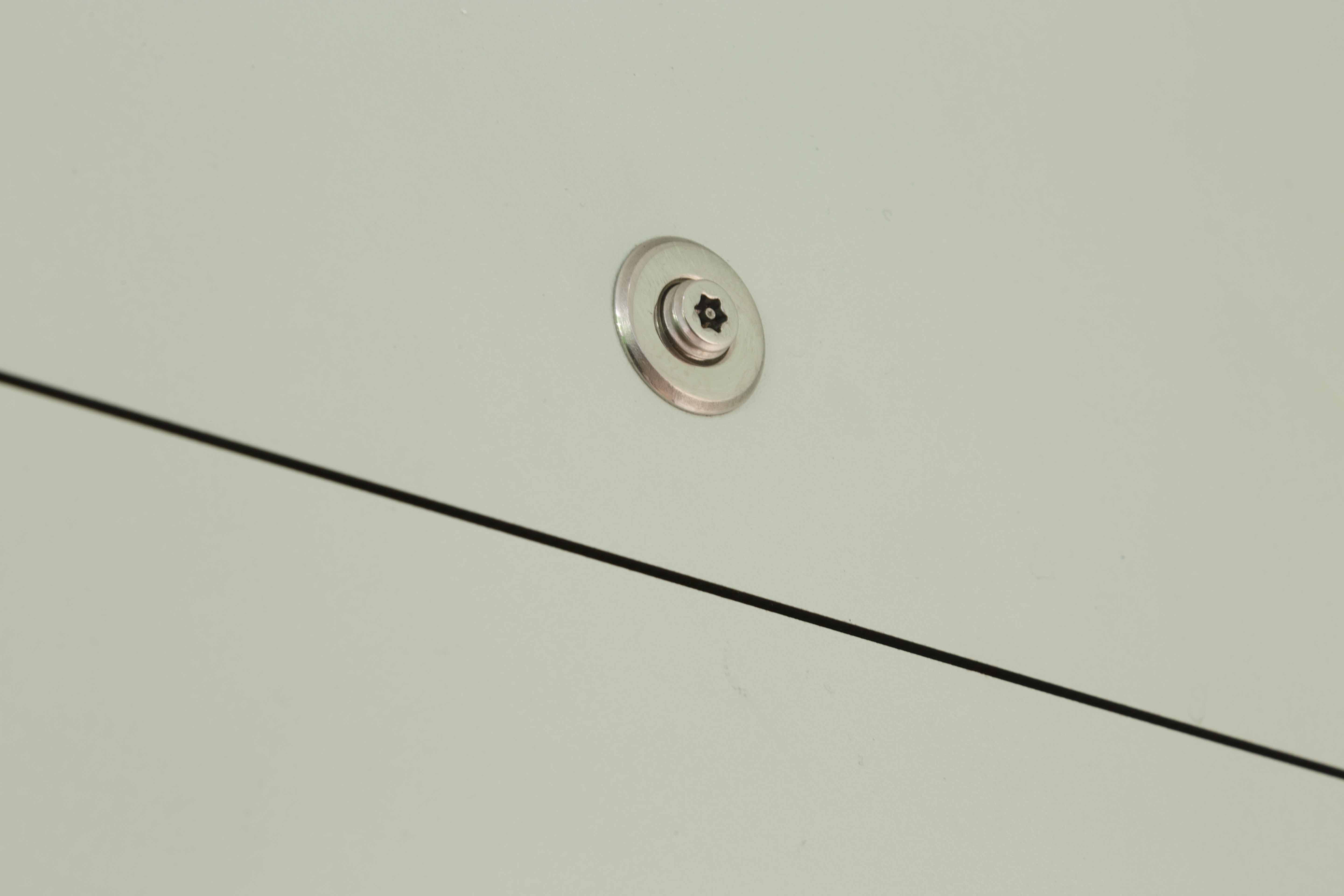 venesta-washrooms-vepps-healthcare-ips-panelling-wall-panel-lockable-queen-elizabeth-hospital1