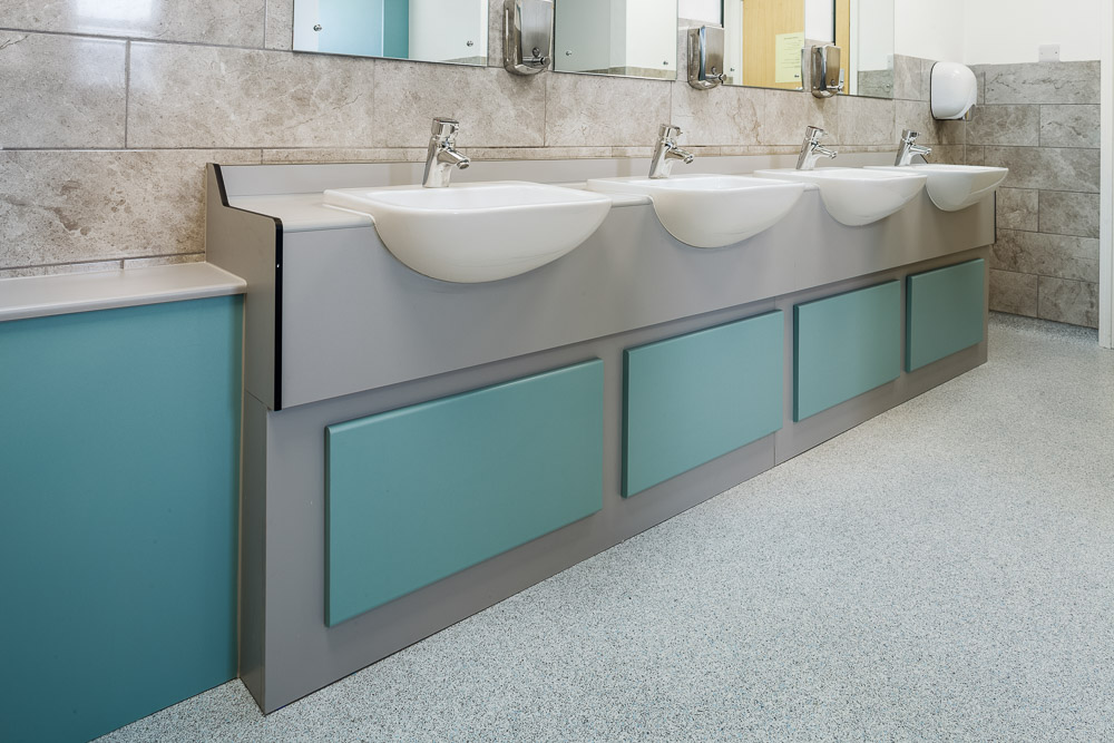 venesta-washrooms-toilet-cubicles-vanity-unit-basin-sink-royal-grammar-school1