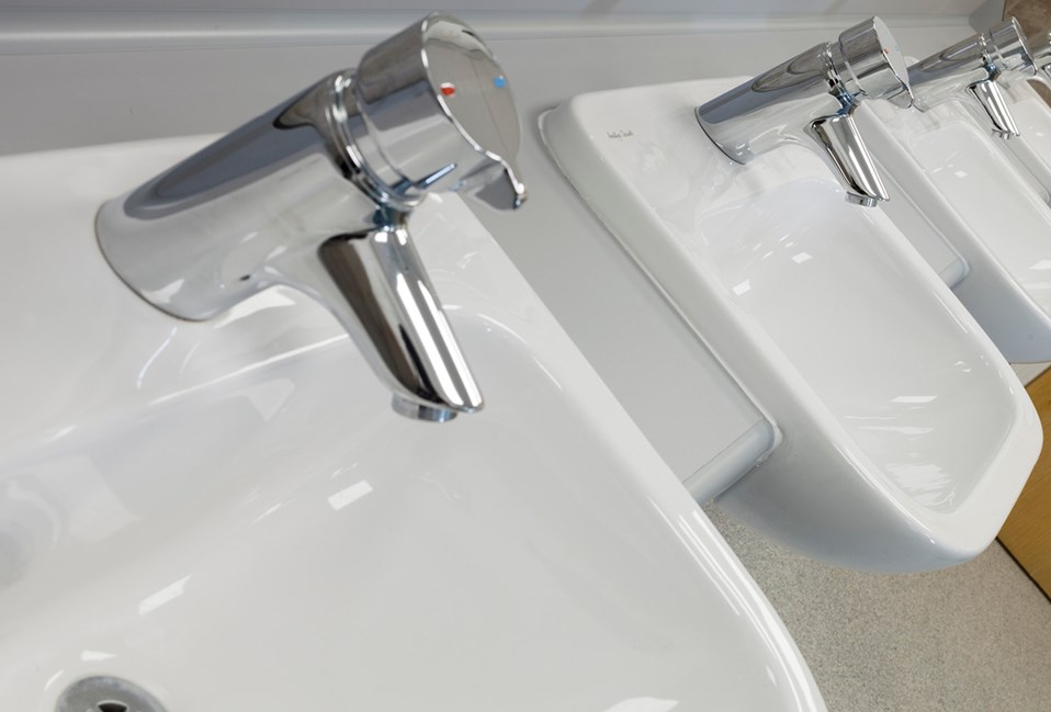 Venesta Washrooms Hpl Vanity Unit4