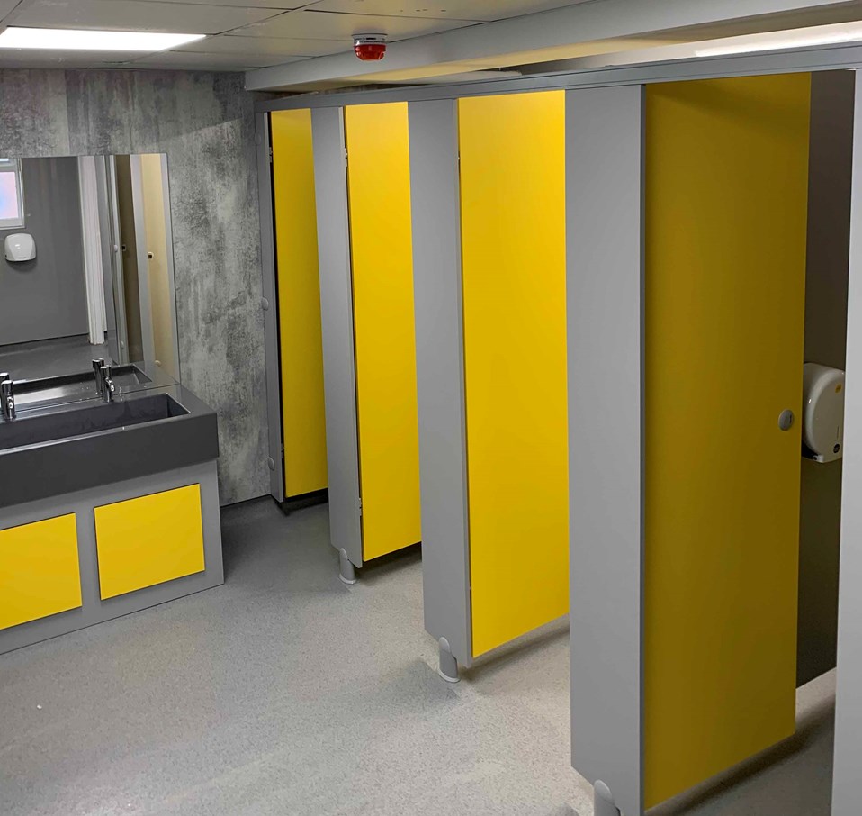 venesta-washrooms-toilet-cubicles-award-solid-surface-washtrough-vepps-ips-marian-vian-primary-school