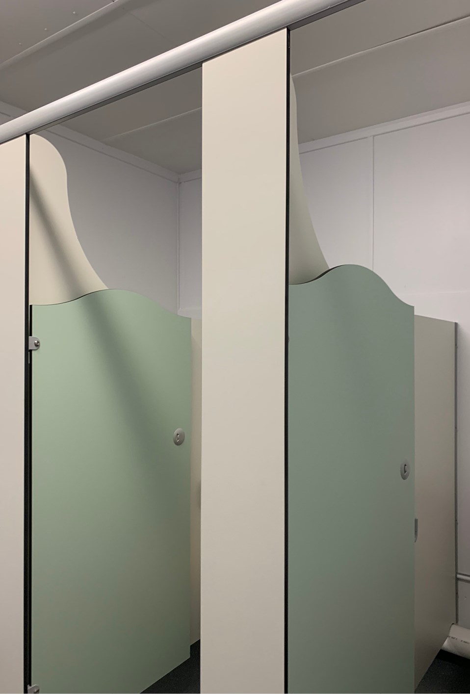 Venesta Washrooms Case Study Alexander Mcleod Primary School Toilet Cubicles Genesis6