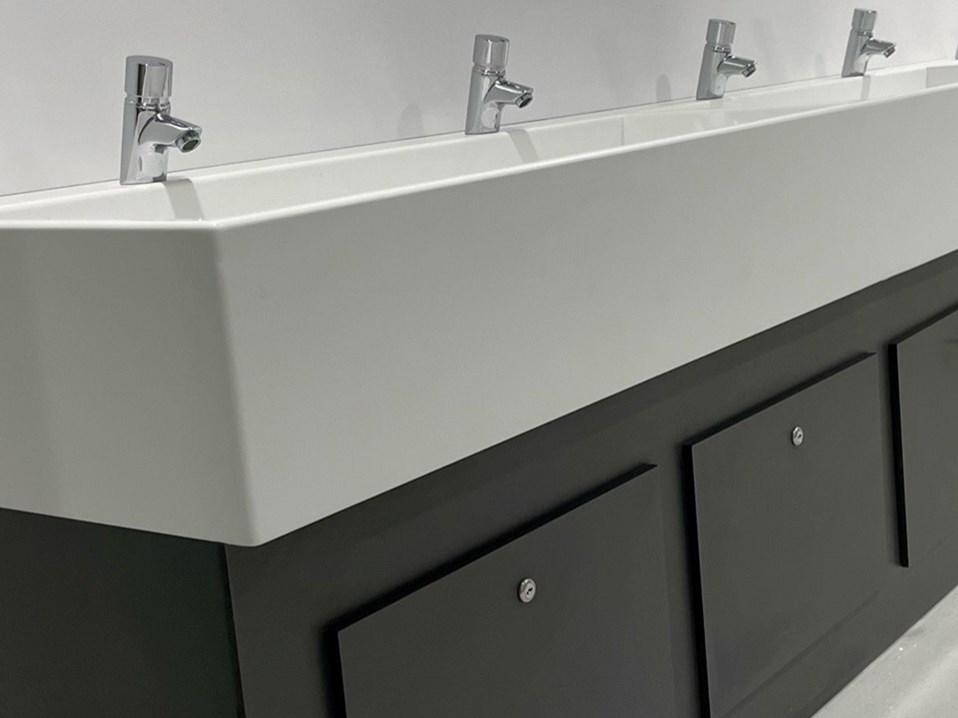 Venesta Washrooms Washtrough Solidsurface Case Study Fulham Boys 2