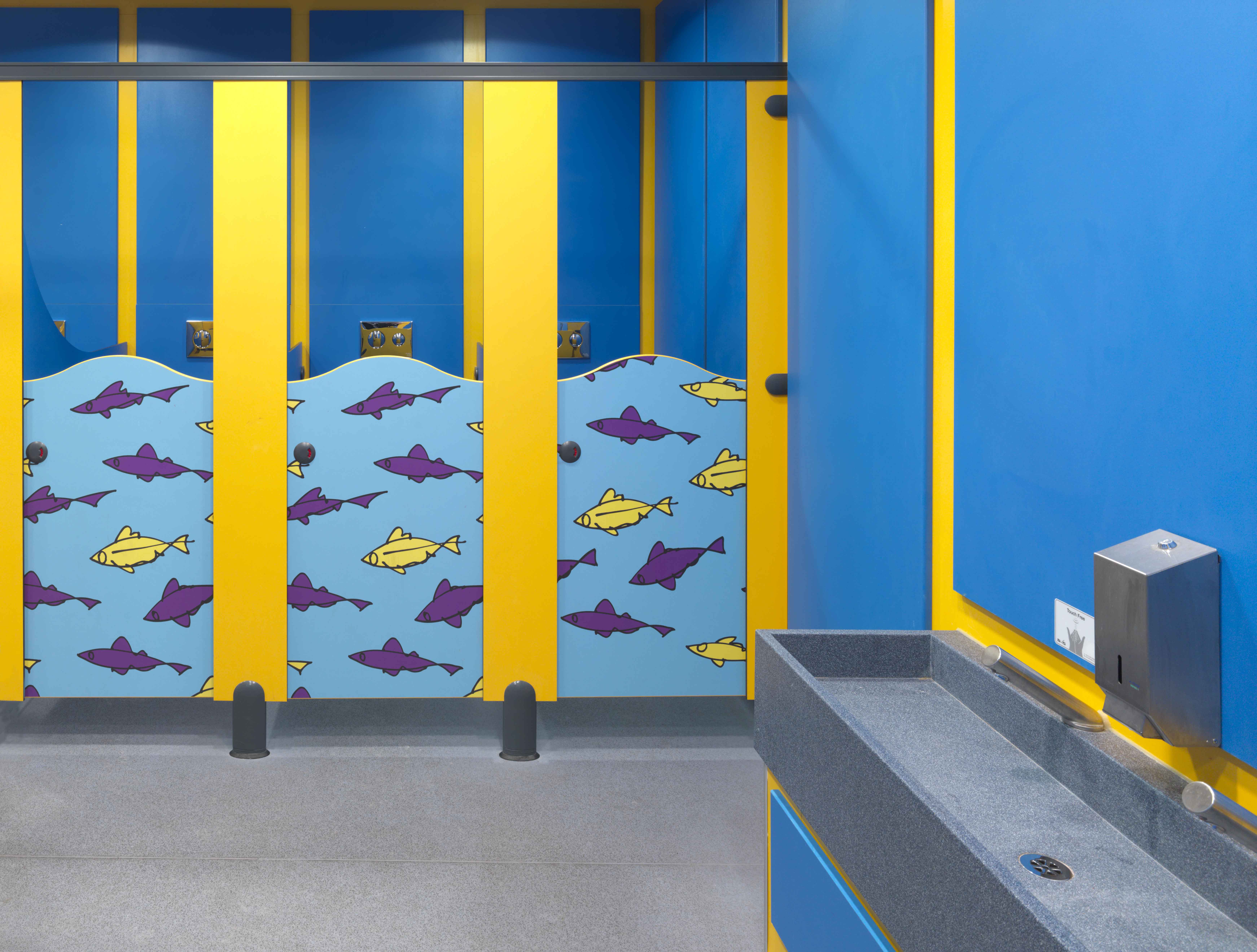 venesta-washrooms-toilet-cubicles-genesis-solid-suface-washtrough-vepps-ips-preplumbed-panel-panelling-belleville-primary-school2